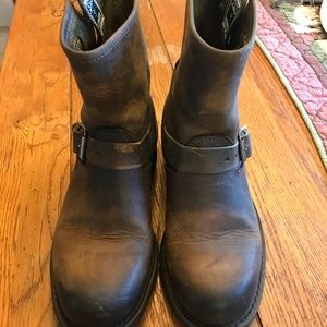 Frye Engineer Booties Brown Size 8 EUC
